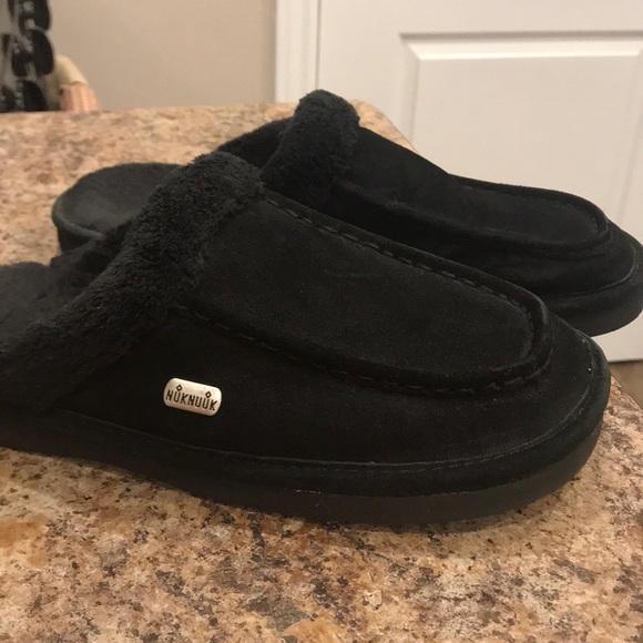 Mens nuk nuuk slippers - Picture 1 of 8